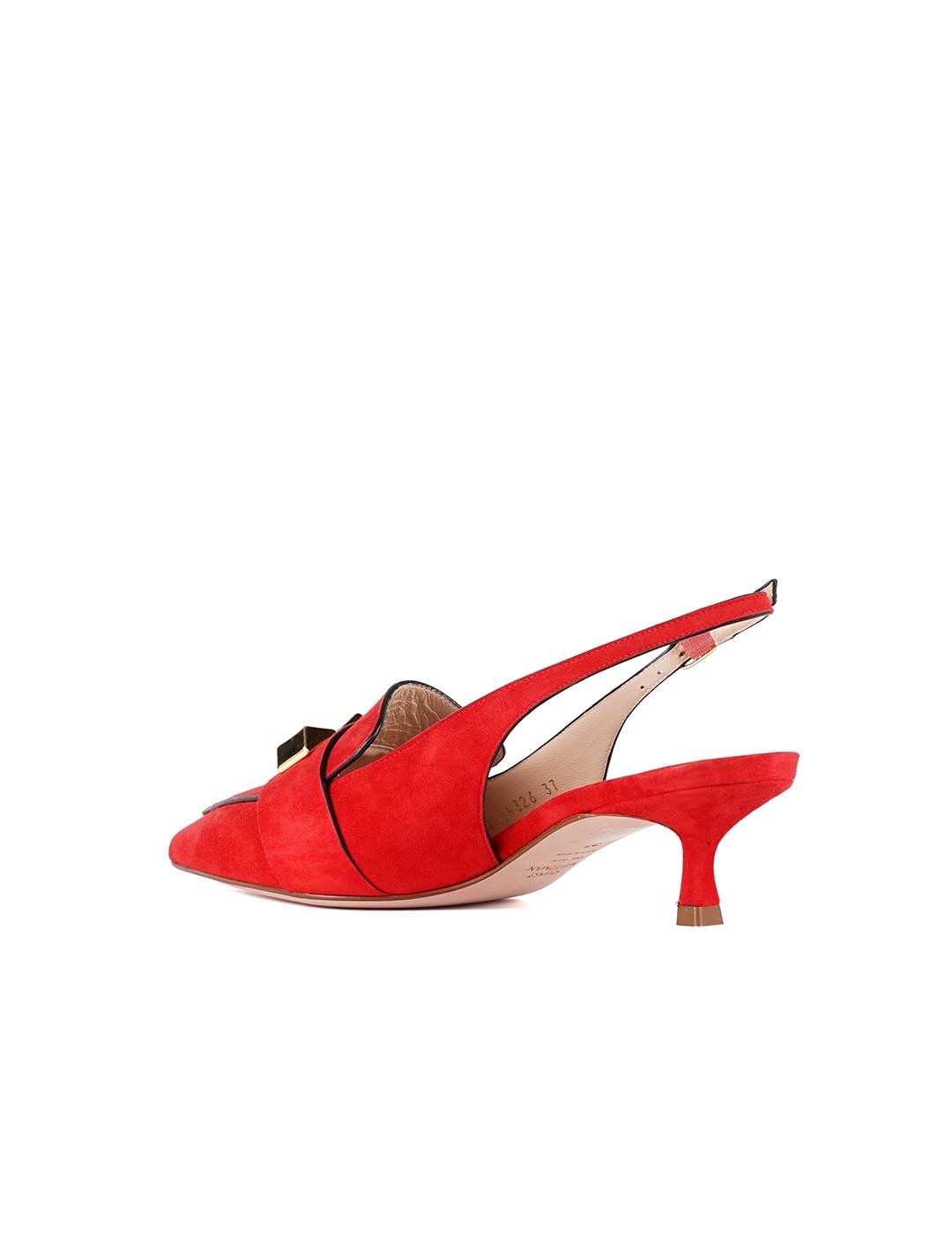 Zapato Stuart Weitzman Cleopyramid rojo