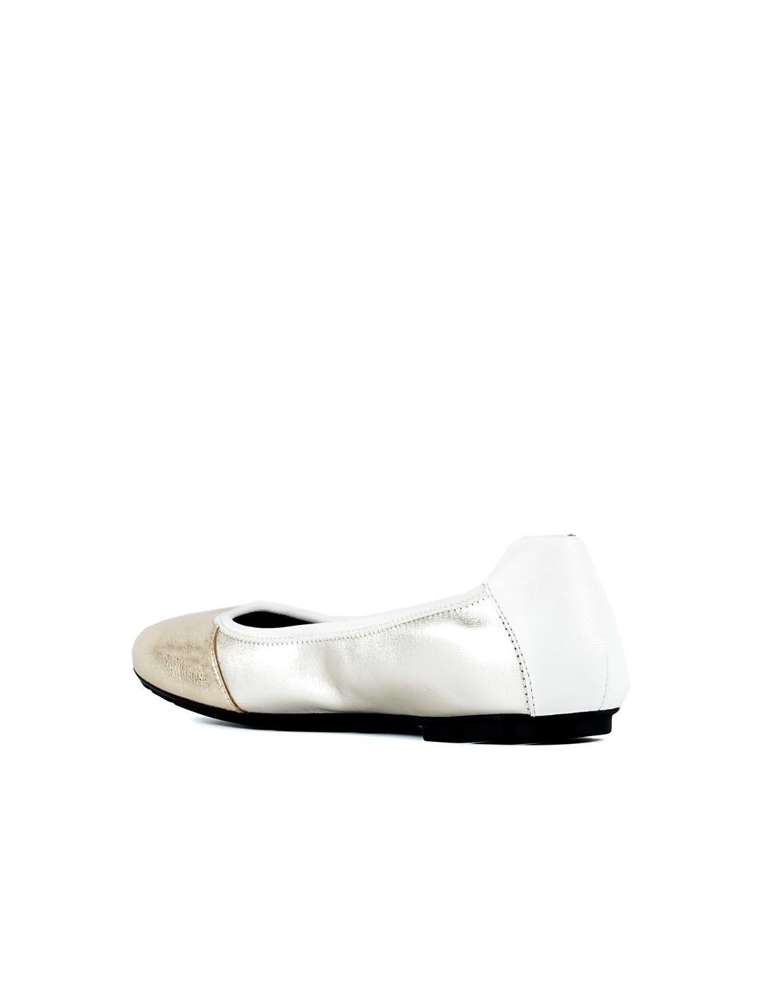 Bailarina de Hogan en piel plateada