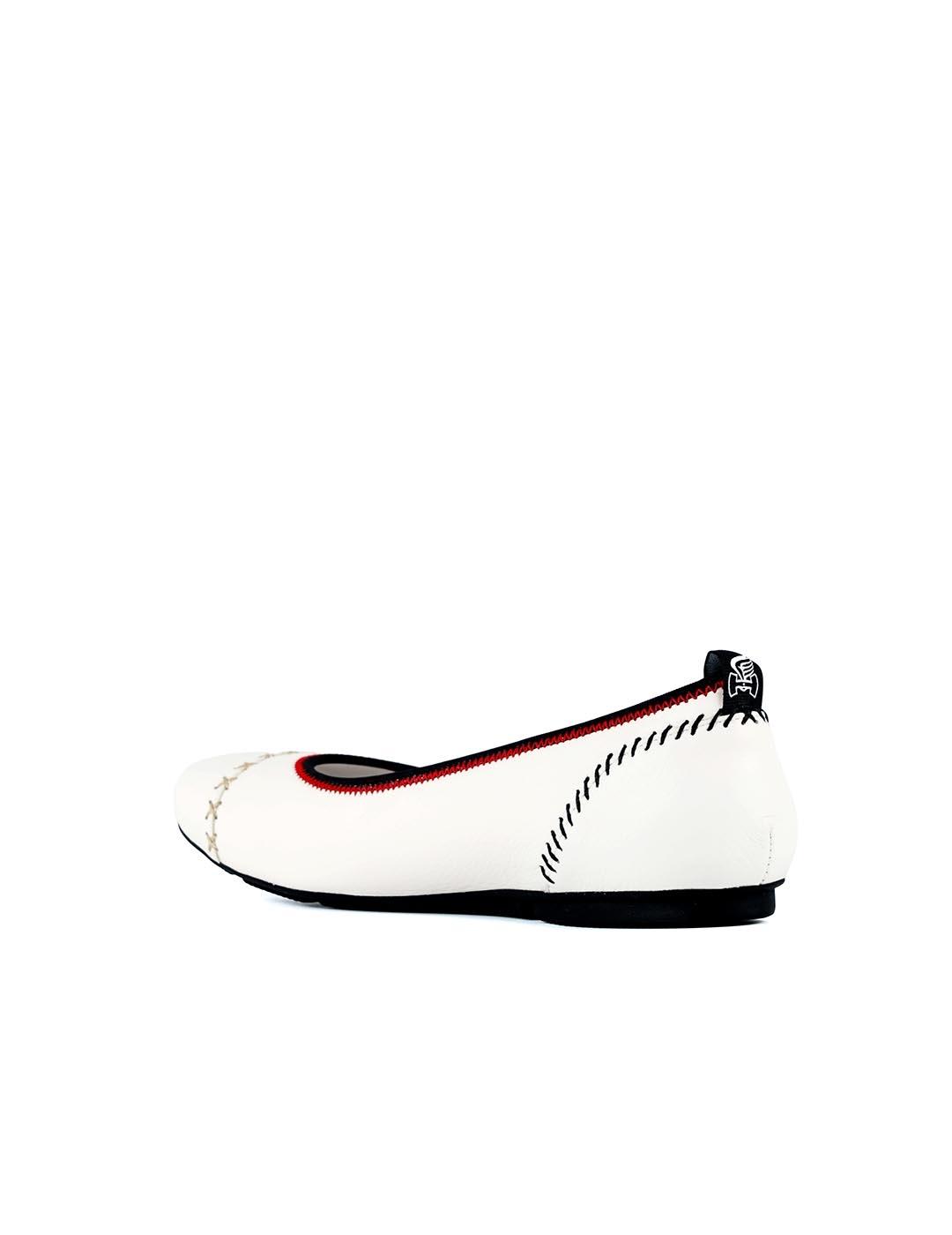 Bailarina de Hogan en piel