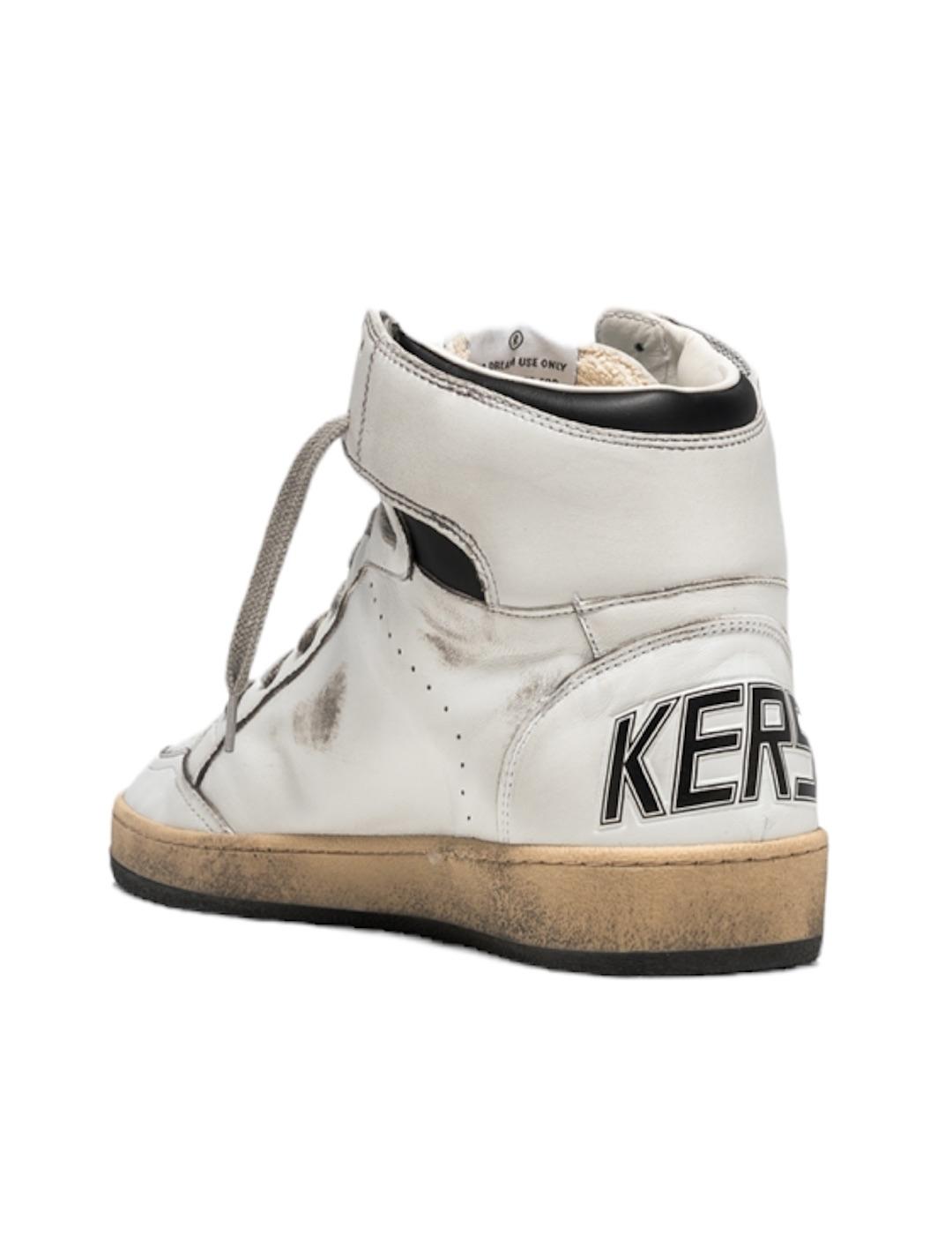 Sky star black white